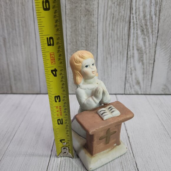 Vintage Catholic Girl Kneeling Prayer Pray Ceramic Figurine First Communion - Picture 6 of 7